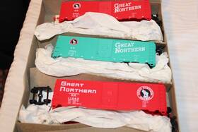 3316 Accurail Ho Scale Set Of 3 40ft Steel Box Cars Great Northern #3316 Bnos
