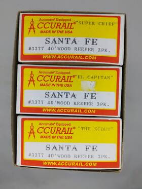 3377 Accurail Ho Scale Santa Fe 40ft Wood Reefer Car Kit Set Of 3