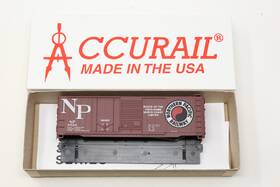 8720 Accurail 3810 Ho 40ft Combo Door Box Car Northern Pacific Np Kit