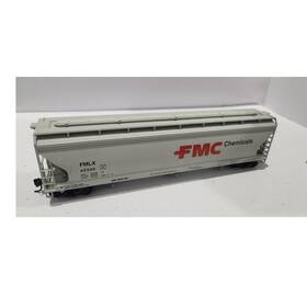 Accurail 45300 Ho Fmc Chemicals Gray/red/black Center Flow Freight Hopper Car