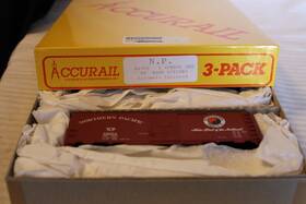 4909 Accurail Ho Scale 3 Pack 40ft Wood Reefer Box Car Northern Pacific #4909