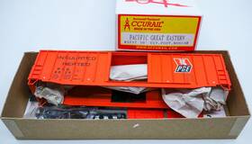 8029 Accurail 5657 Ho Pacific Great Eastern Pge 50ft Ext Post Box Car Kit Unbuilt