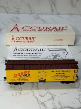 2-rail Accurail 9095-2 3600 Ho Doggie Dinner 40ft Wood Reefer #60129