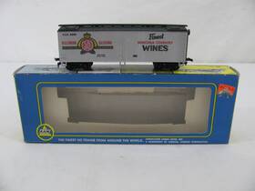 5296-10 Ahm Vintage Ho Sonoma Country Wines Wood Side Billboard Reefer Box Car