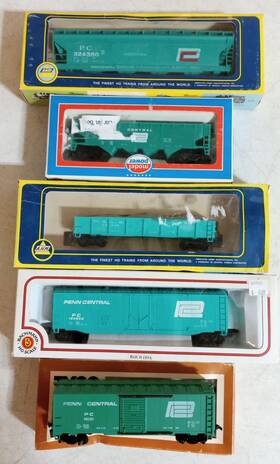 5395d Ahm Ho Lot Of 5 Penn Central And P&le Boxcars Hoppers Gondola Boxed Vtg 70s Nice Clean