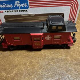 4-9405 American Flyer S Scale Santa Fe Bay Window Illuminated Caboose 32