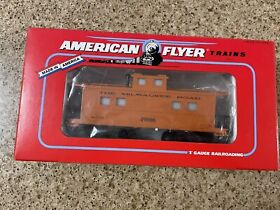 6-49006 Anerican Flyer Milwaukee Road Animated Caboose With Operating Brake Man Nos