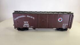 16925 Athearn Ho Scale Northern Pacific 40 Ft Car #16925 Kadee Couplers Metal Wheels