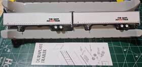 28401 Athearn 53ft Dart Trailers