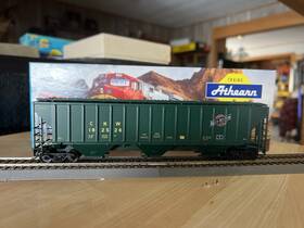 182526 Athearn 2907b Ho Scale Assembled Inch Blue Box #2907b C&nw Ps Covered Hopper
