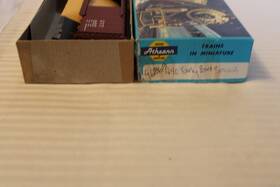 46869 Athearn Ho Scale 50ft Box Car New York Central Early Bird Brown #46869