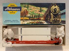 5903 Athearn #5903 Ho Scale Greenbrier Gunderson Husky Stack With Matson Containers #48