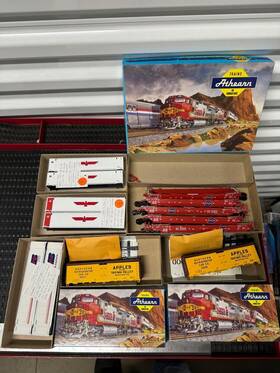 5930 Athearn 5916 Ho Mixed Lot Gunderson Maxi Iii Bn Red Twin Pack Set Of 5 And More