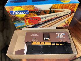 33748 Athearn 5990 Ho Scale Cotton Belt Route Ssw 40ft Box Car Kit #33748 Nos
