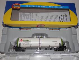 73931 Athearn Ho Scale Pemex Pmex 5112 Rtc 20k General Service Tank Car #73931 Nib
