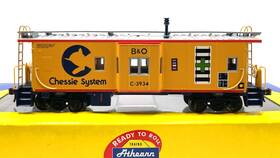 C-3934 Athearn 74671 Ho Bay Window Caboose Chessie B&o