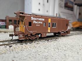 74697 Athearn Ho Southern Pacific Bay Window Caboose #1544 Ln/box