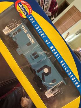 17203 Athearn 74722 Ho Scale Inch The Rock Bay Window Caboose Nib