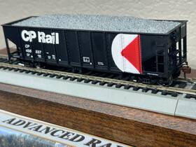 76420 Athearn Cp Rail Pacman Set Of 4 Red 40ft Ballast Hopper With Gray Loads -ho Scale New Rare 76420 Athearn Cp Rail Pacman Set Of 4 Red 40ft Ballast Hopper With Gray Loads -ho Scale New Rare