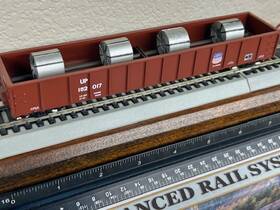 92635 Athearn Union Pacific- 52 Ft Mill Gondola With 4 Steel Coil Load -ho Scale - Rtr New