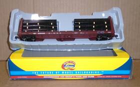 92705 Athearn #92705 Ho Inch Southern Pacific 60ft Bulkhead Flatcar With Pipe Load Boxed