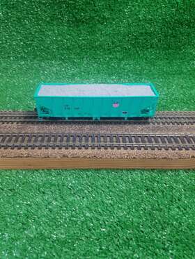 95722 Athearn Upgraded Ho Union Pacific 40ft Outside Braced Ballast Hopper Up
