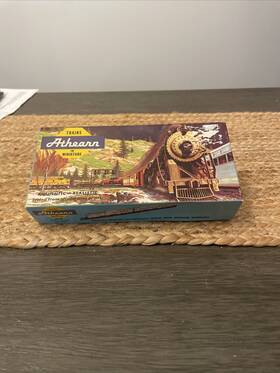 A-208 Athearn Ho Scale 1950s A 208 A.t.s.f. Scout Auto Box Car Kit