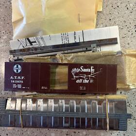 H-213 Athearn Metal Line Ho Box Car Kit By Menzies Painted Steel/wood Frame