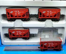 Rnd87103 Athearn Ho Roundhouse 24ft Ore Car Wload 4pk Chicago And North Western Cnw