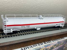 001-586 Atlas Shippers Red Line - Lpg / Liquified Propane 33k Tank Etched-metal Ho Scale New