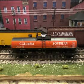 1094 Atlas 1 Ho Scale Columbia Southern 11k Gallon Tank Car #990