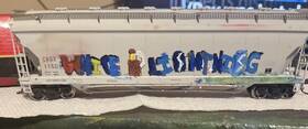 1515-1 Atlas Ho Scale Custom Graffiti Rtr Pressureside Centerflow Hopper White Lightnig