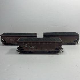 200000981 Atlas Ho Rtr #20 000981 Bay Offset Hopper Flat End Santa Fe 3 Car Lot Weathered