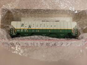 20002897 Atlas Ho Scale Reading And Northern Rbmn Thrall 4750 Covered Hopper 9981