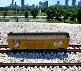 300620 Atlas 2333 N Scale Up Union Pacific 50ft Double Door Box Car #300620 Original