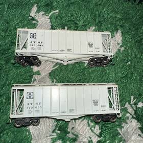 3002053-4 Atlas Inch O-scale Santa Fe 40ft Airslide Hopper #310035 And #310085