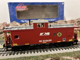 3003606-1 Atlas Norfolk Southern Cupola Caboose Ln/box