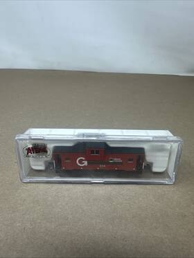 30441 Atlas 30449 #30441 Extended Vision Caboose Guilford Maine Central # 644 N Scale