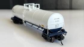 84617 Atlas 30742 N Scale Acfx Reilly Industries 23 500 Gallon Tank Car #84617 84617 Atlas 30742 N Scale Acfx Reilly Industries 23 500 Gallon Tank Car #84617