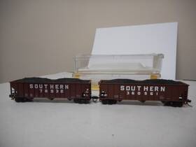 3272 Atlas N Scale 90 Ton Hopper Southern 2 Cars