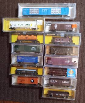 33681 Atlas Lot Of 14 Vtg N Scale Boxcars And More W Boxes Mostly Good Clean