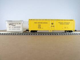 3671 Atlas N Scale - 50ft Fruit Growers Express Mech Reefer Car Rd# 10000 With Case