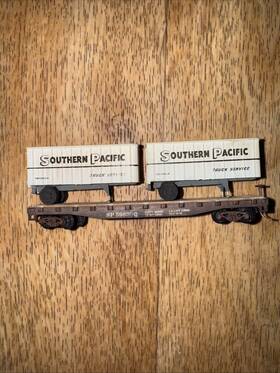 598301 Atlas 3744 N Scale Sp Southern Pacific Piggyback Flat Car With 2 24ft Trailers #598301