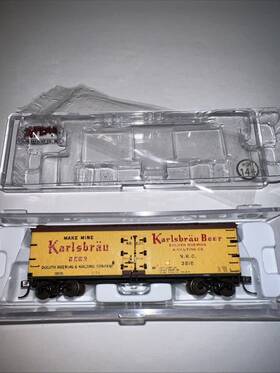 41553 Atlas N Scale 40ft Wood Reefer Karlsbrau Beer #3216