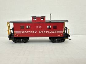 Atlas 732573009561 Ho Scale 956 Center Cupola Caboose Virginian Rd #311