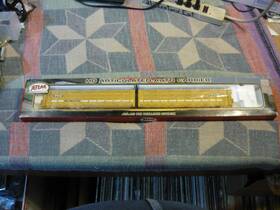 880230 Atlas 843096002011 20 000 057 Ho Ttx Articulated Auto Carrier #880230
