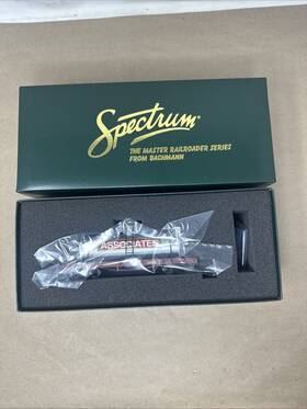 27148 Bachmann On30 Tank Car Associated Nib Ry