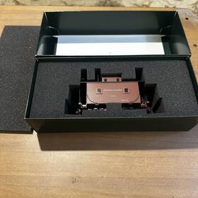 27714 Bachmann On30 Pennsylvania Caboose With Lights - In Box