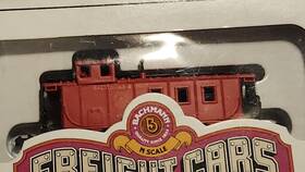 53-1037-12 Bachmann N Scale Caboose Baltimore And Ohio Red Black Freight Car