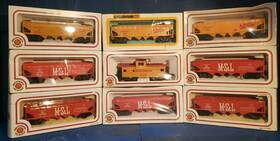 70600 Bachmann 1 Ho Scale 9 Vintage 42ft Quad Hopper 8 And U. P. Caboose Train Cars